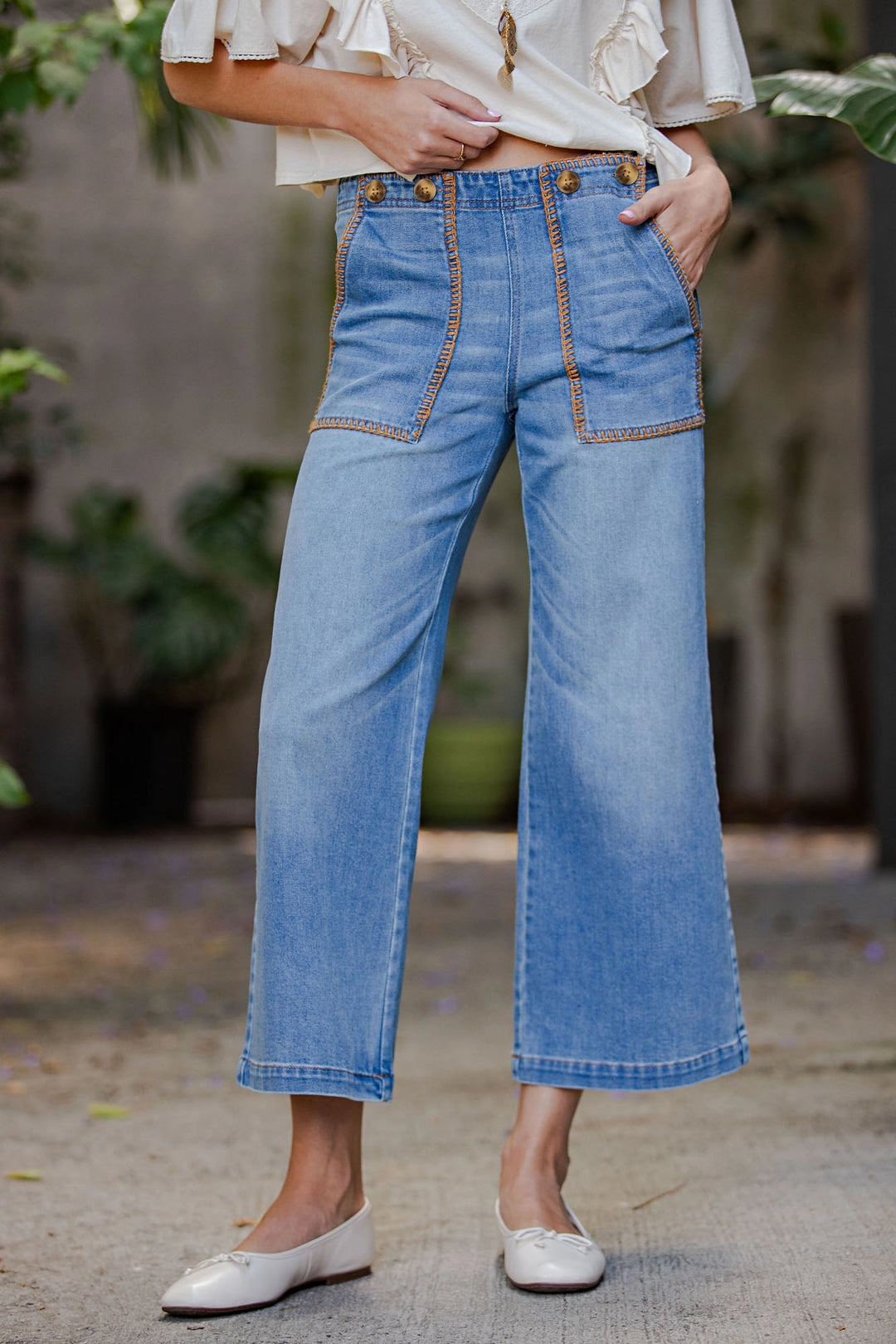 Whipstitch Pocket Cropped Denim Pant
