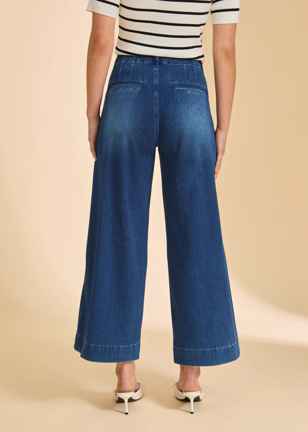 Pull-On Wide Crop Jeans in Blue Denim