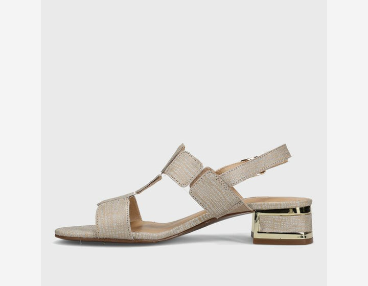 Vaneli Hatty Slingback Sandal in Perla Harmonica