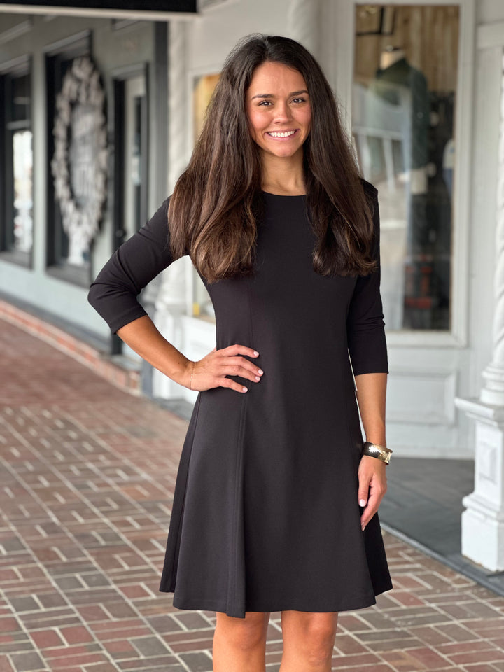 Perre Classic Scoop Neck Zip Dress in Black