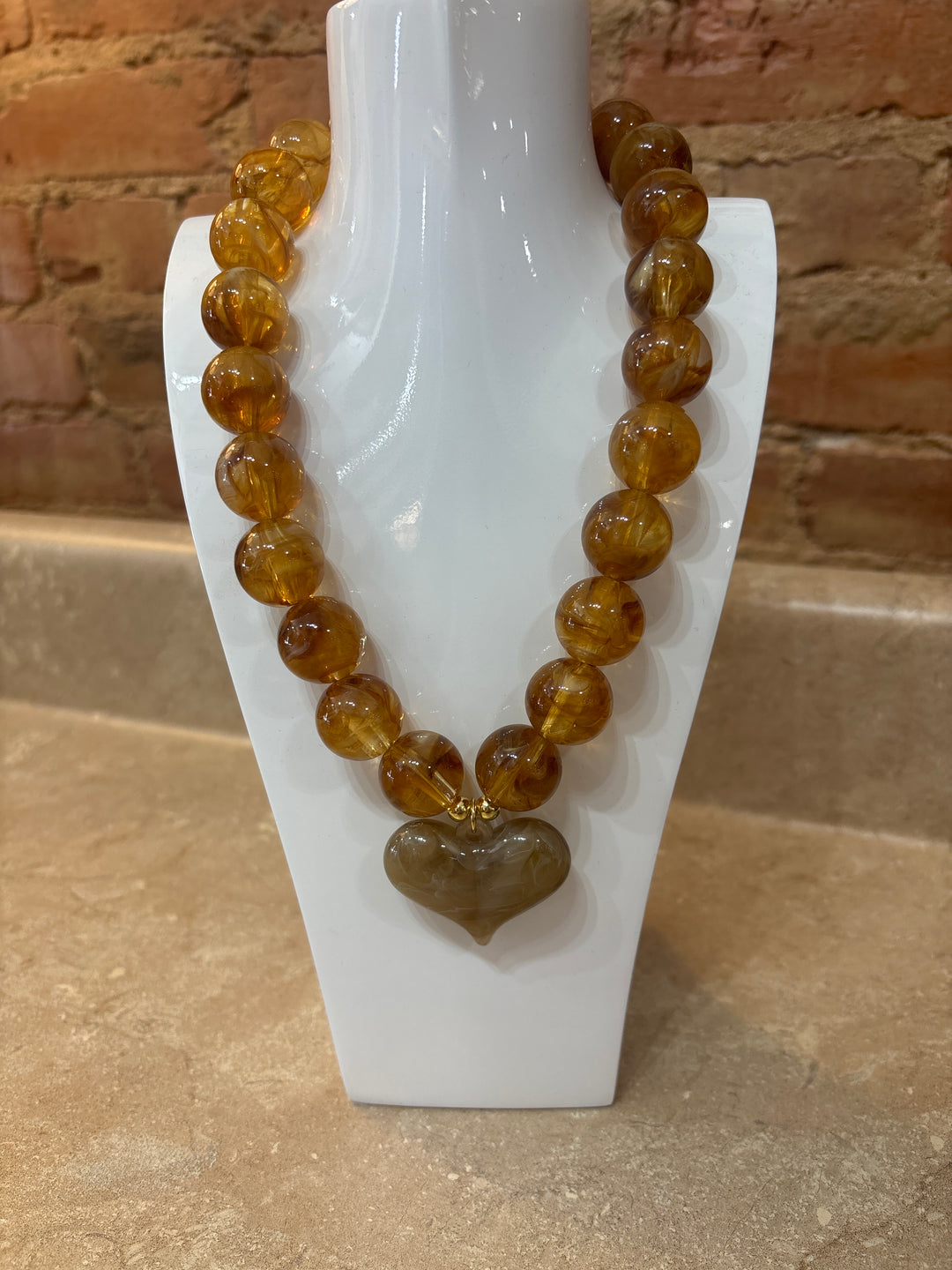 Kaiden Chunky Beaded Necklace with Heart Charm in Mocha