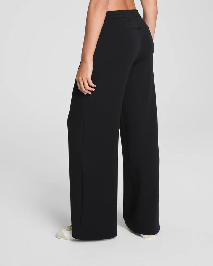 SPANX Wide Leg Pant in Very Black