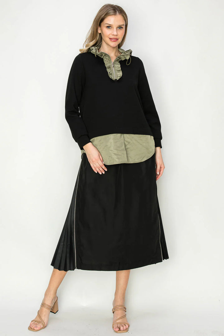 Jelani Pleated Zipper Sides Skirt in Black