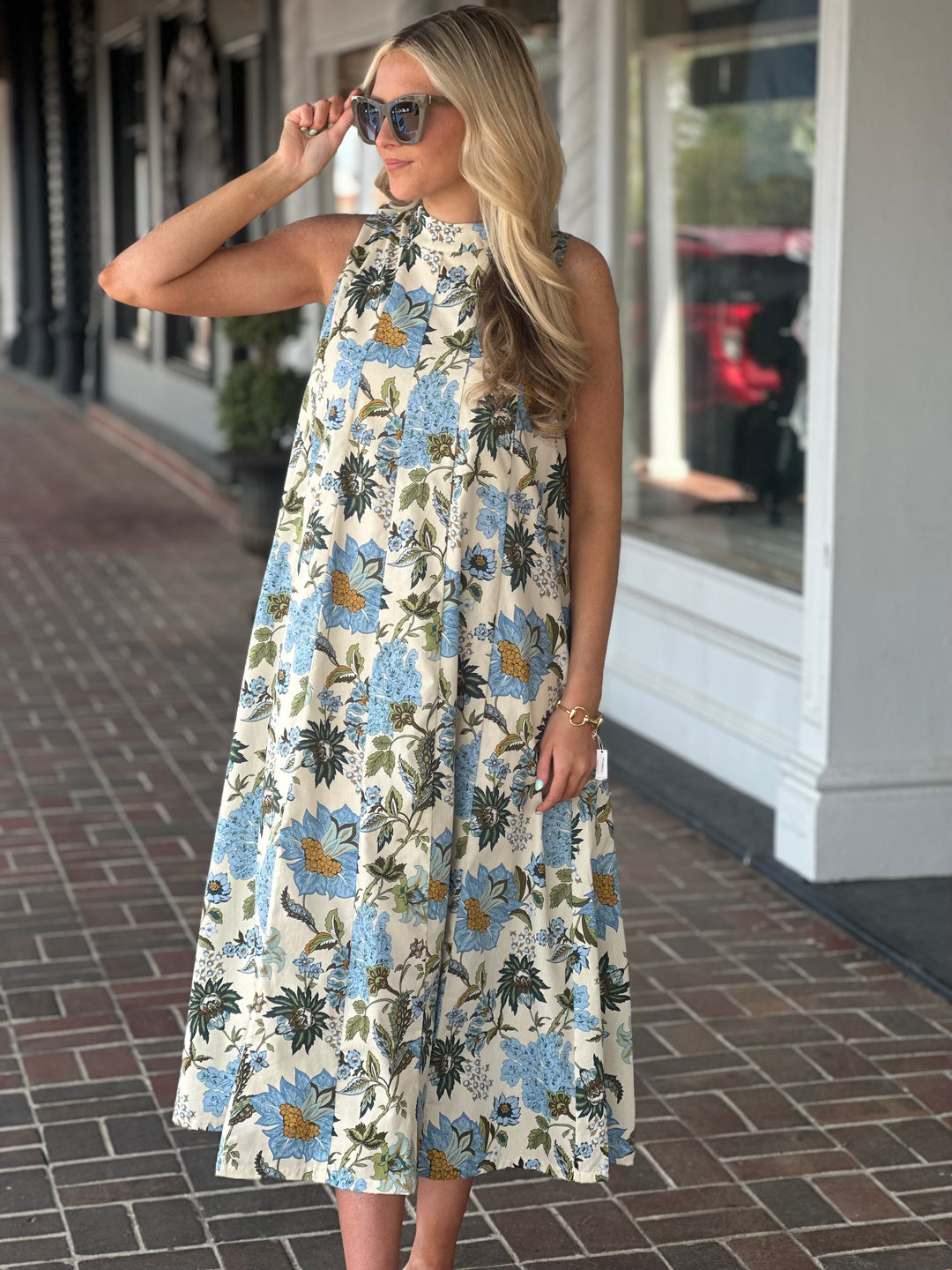 Sleeveless Floral Pattern Dress in Beige