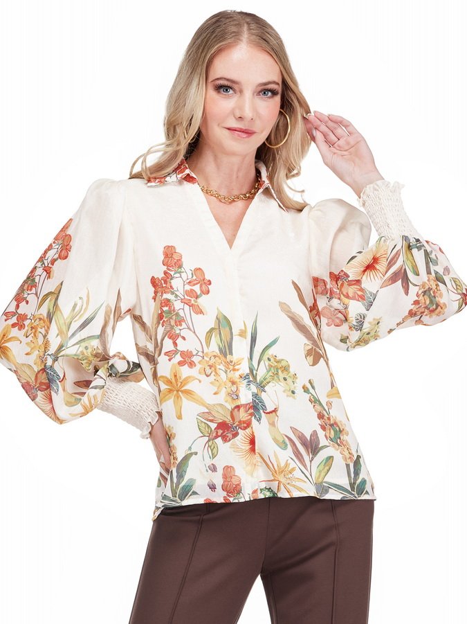 Leading The Way Top in Wild Bloom