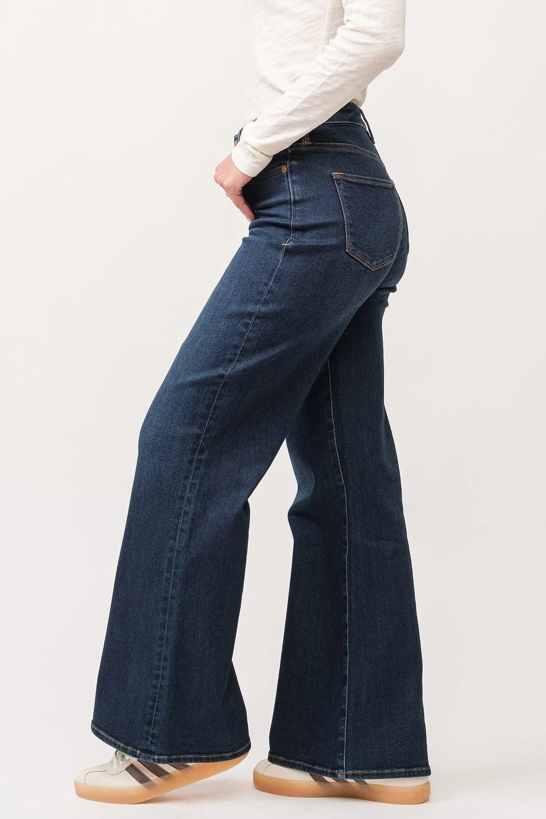 Dear John Fiona High Rise Clean Hem Wide Leg Jeans in Iguaza