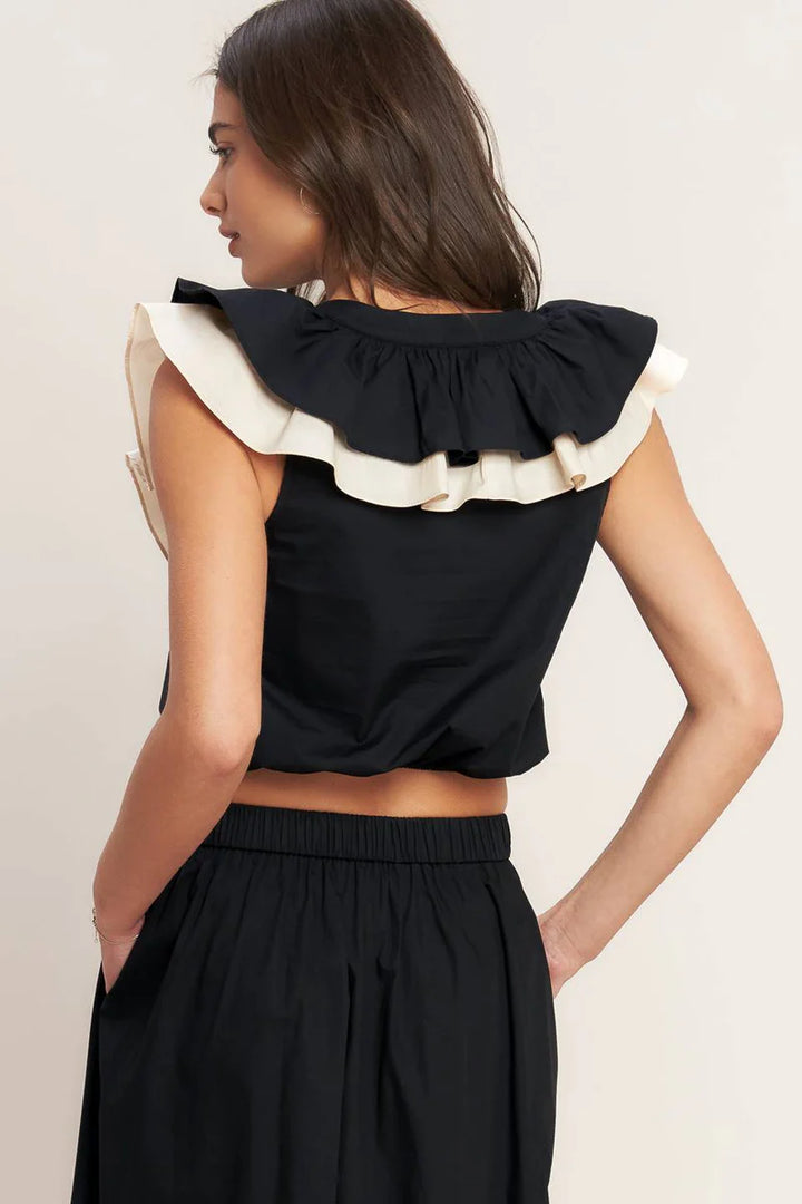 GALLERY CONTRAST WOVEN CROP TOP IN BLACK