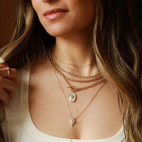 Leeada Juno Pendant Necklace