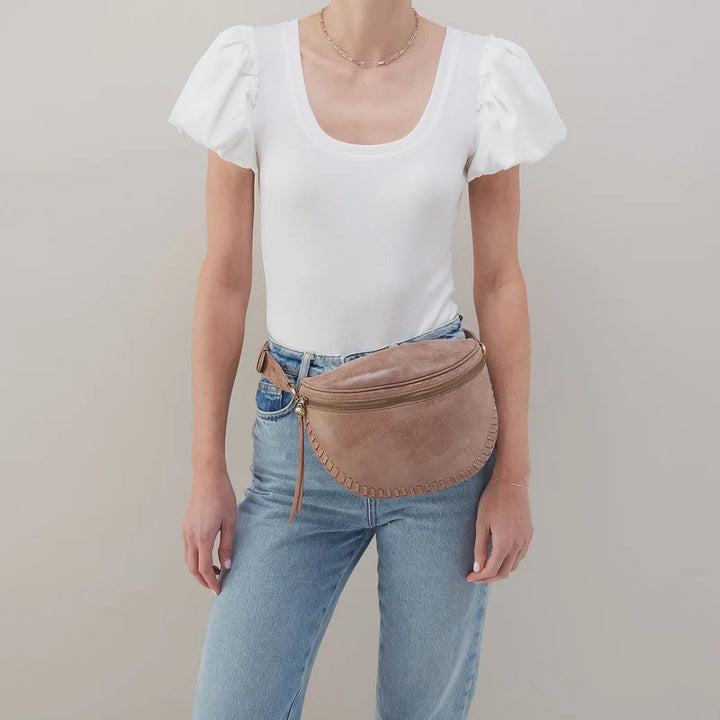 Hobo Juno Belt Bag in Hazel