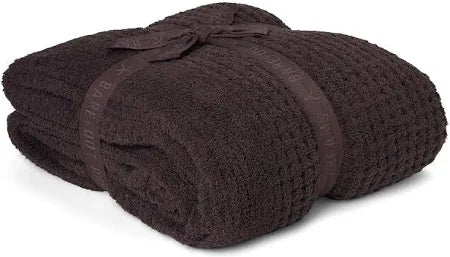 Barefoot Dreams CozyChic® Waffle Throw in Umber