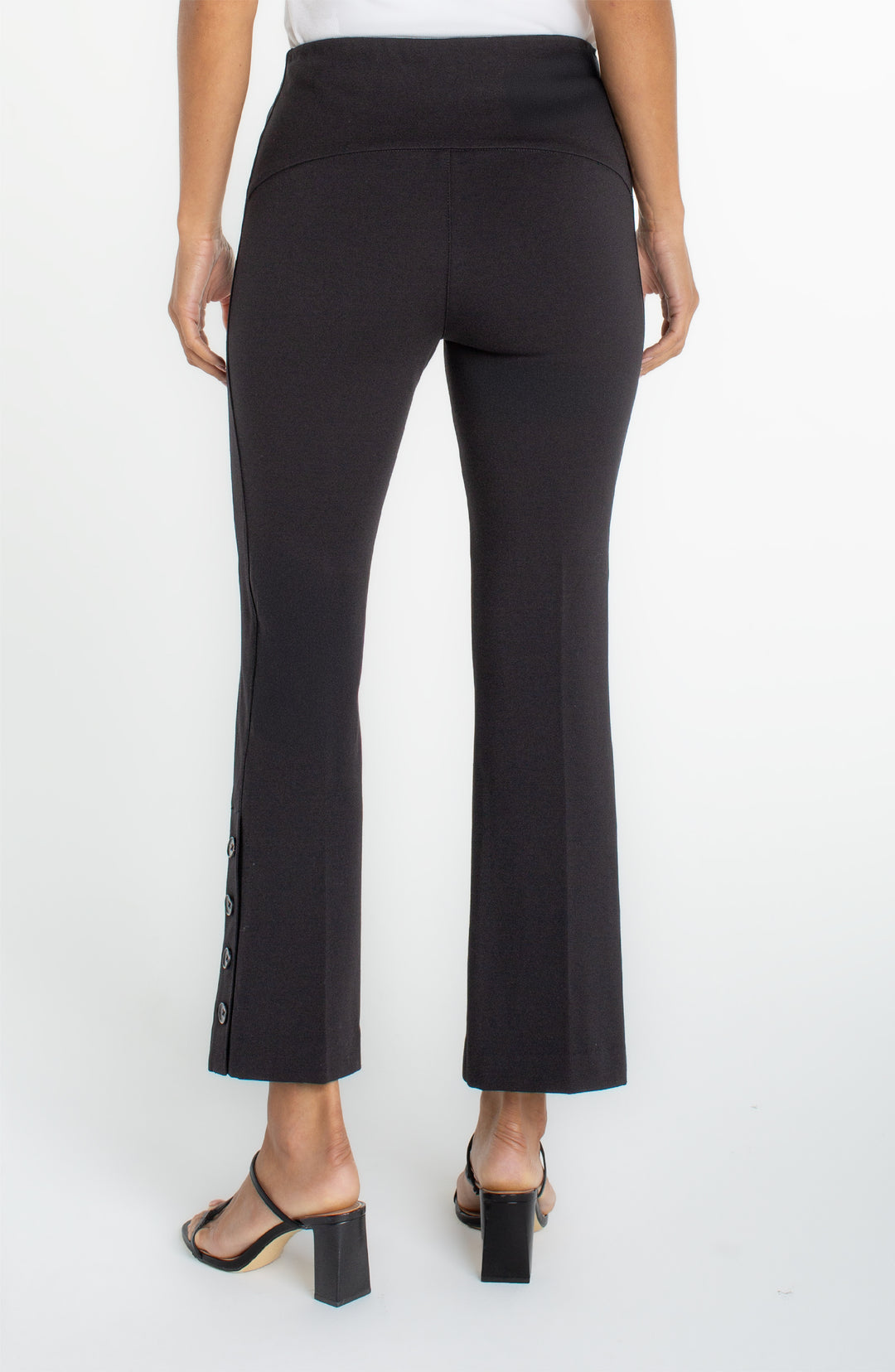 Liverpool Los Angeles Stella Pull-On Kick Flare in Black