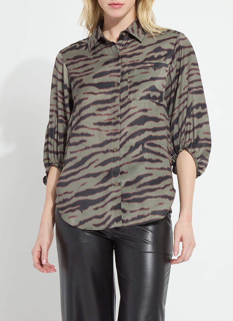 Lysse Victorian Flowy Balloon Sleeve Top in Untamed Grace