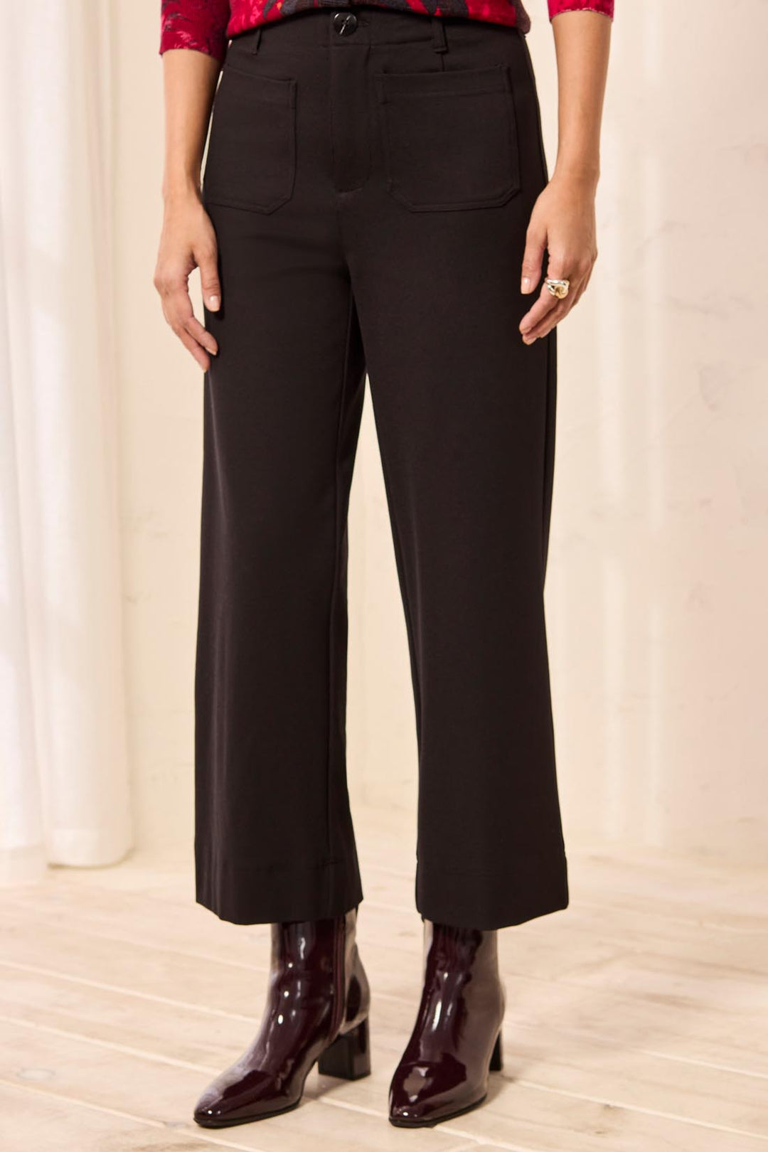 Tribal Every Body Ponte High Rise Capri Pants in Black